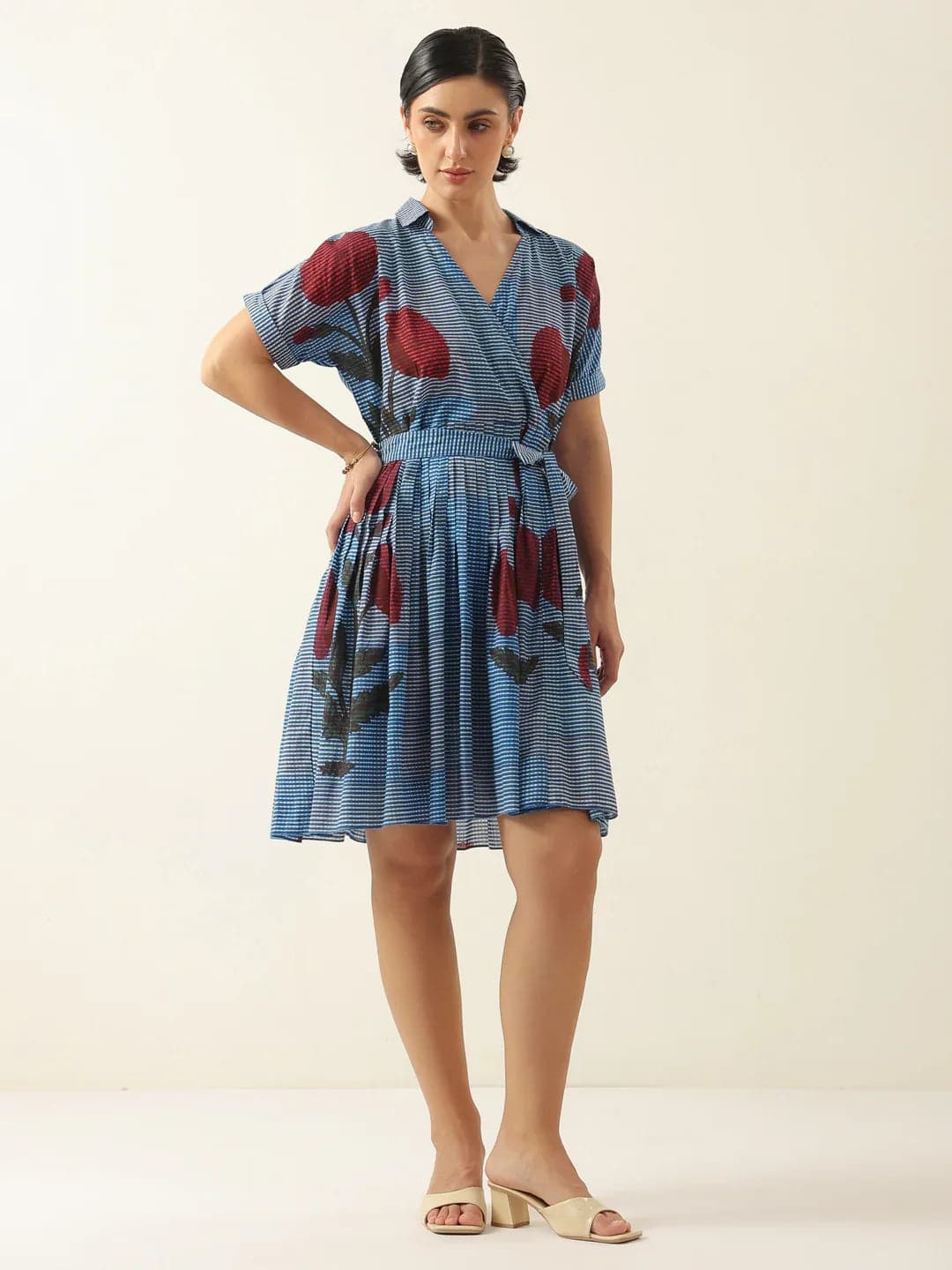 Kemigen Women's Blue V-Neck Floral Printed Dress