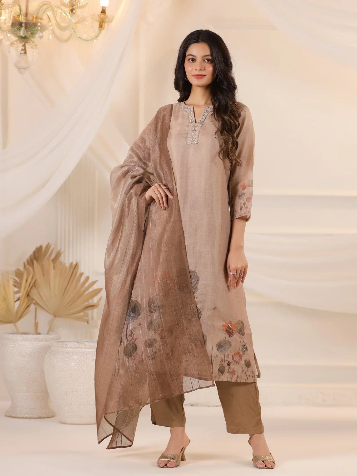 Kemigen Women's Brown Floral Printed Kurta Set With Dupatta