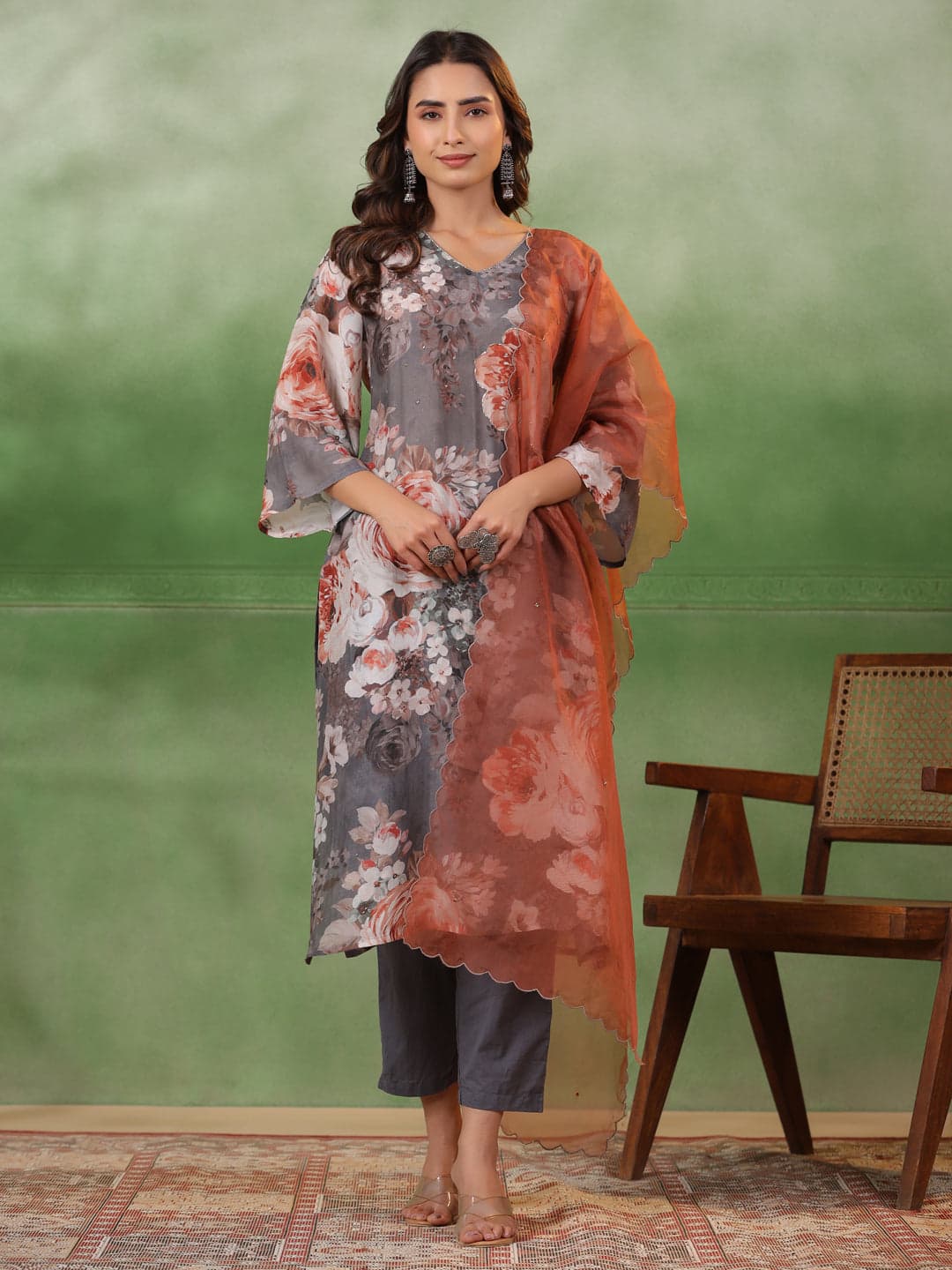 Kemigen Women's Grey Floral Print V-Neck A-Line Kurta Set For Women With Elegant Dupatta